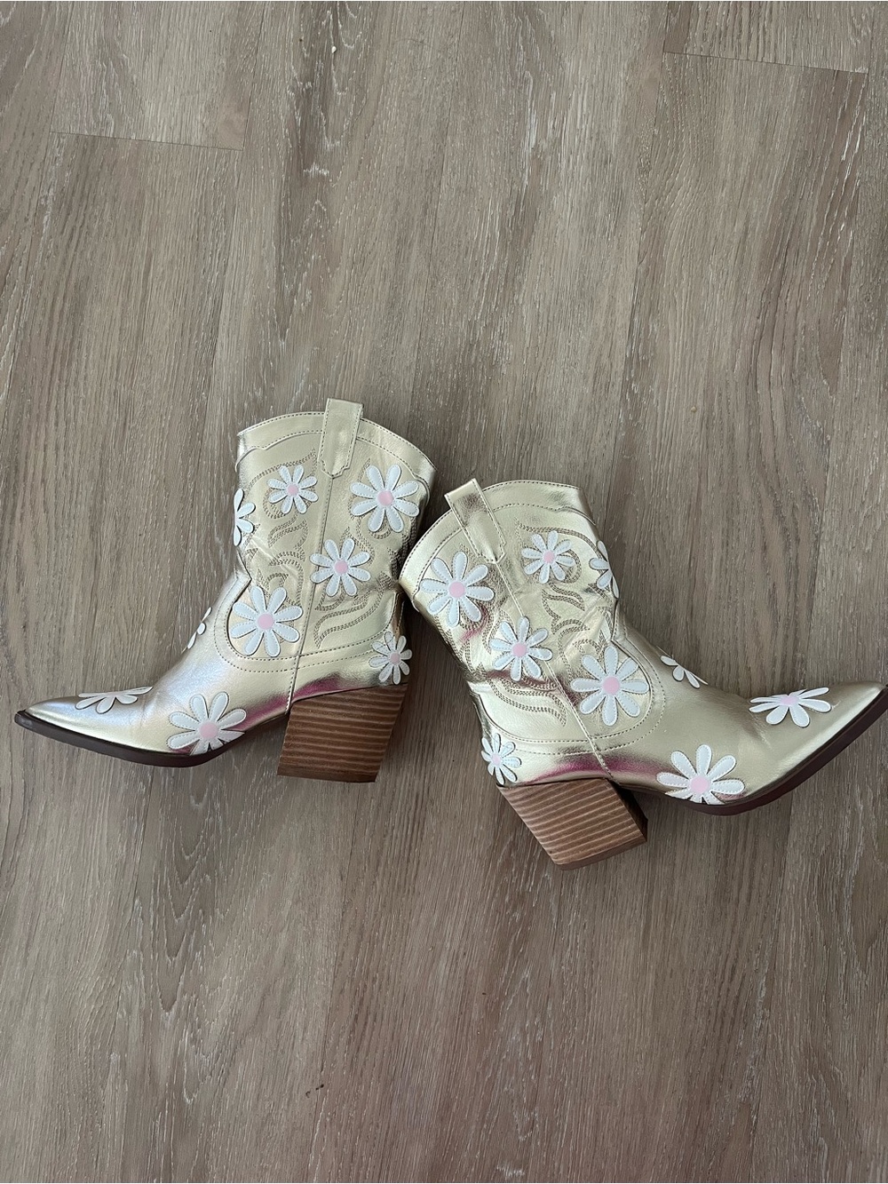 Betsey Johnson Cream Metallic Daisy Western Ankle Boots